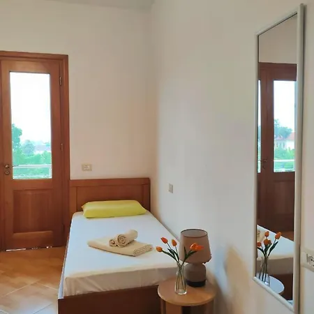 Apollonia Villa *