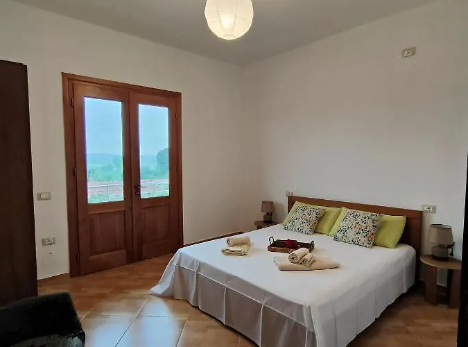 Apollonia 别墅 费里